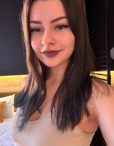 Rada 03 model pretty image