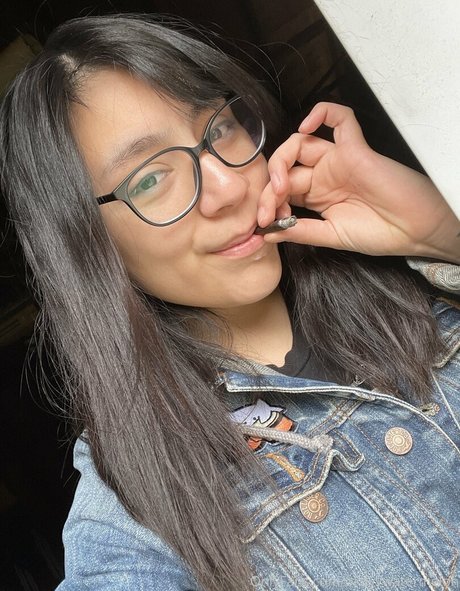 pineapplepae Profile pic