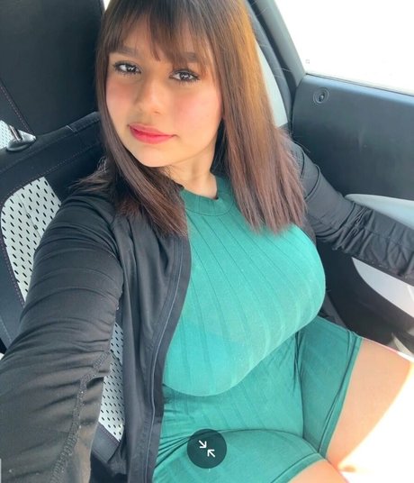 Jade Chainz star free image