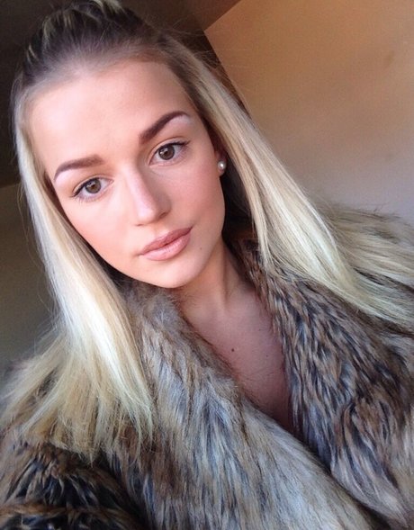 Holly Eriksson star top pics