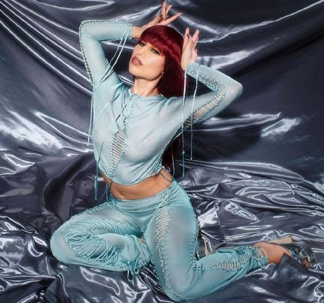 Raye best star photo