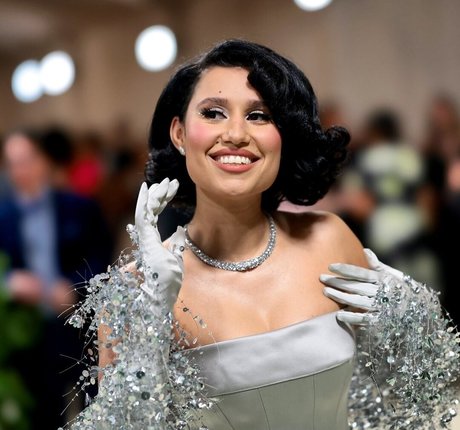 Raye pornstar pretty pictures