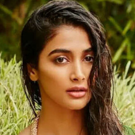 Pooja Hegde beautiful actress galleries