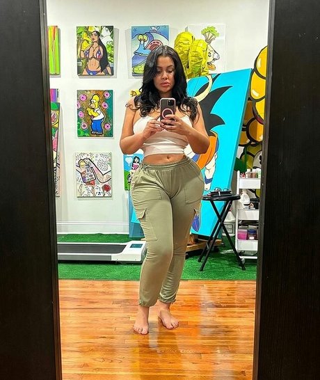 Roxsana Diaz sexy pornstar gallery