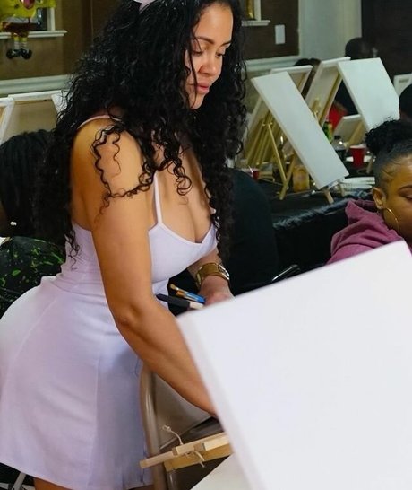 Roxsana Diaz pornstar erotic img