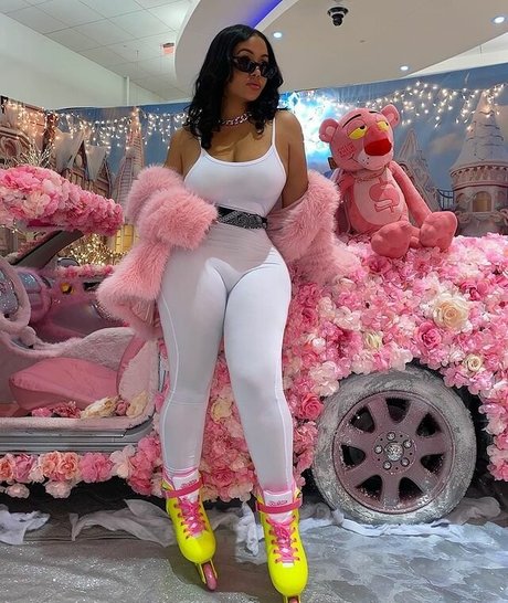 Roxsana Diaz model perfect image