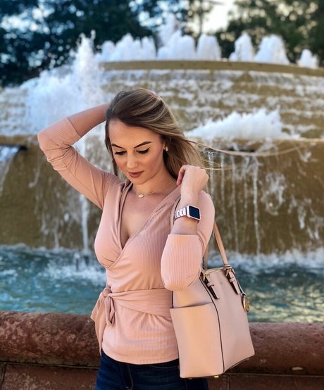 Emilee Atchley star beautiful gallery