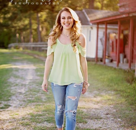 Emilee Atchley porn model galleries