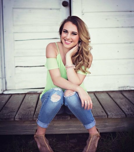 Emilee Atchley art pornstar photo