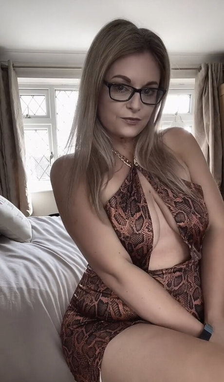 LisaJ Cosplay model hot photos