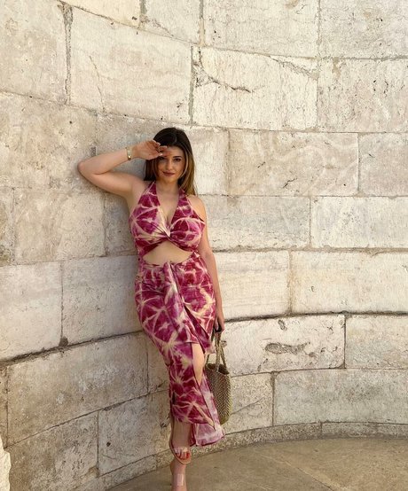 Carolina Neto star nude archive