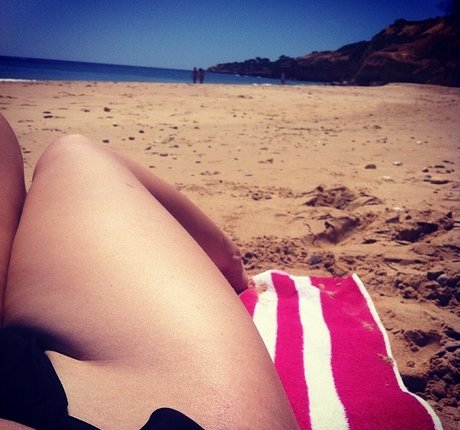 Carolina Neto model free photo