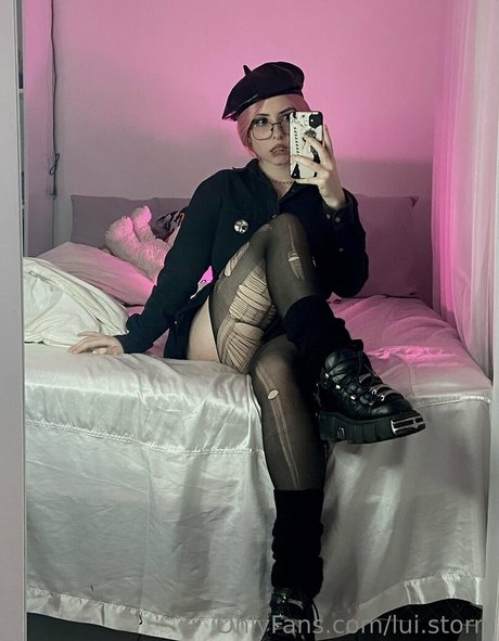 lui storm naked model photos