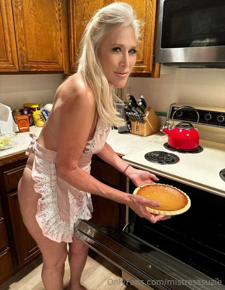 mistresssuzie model hd picture