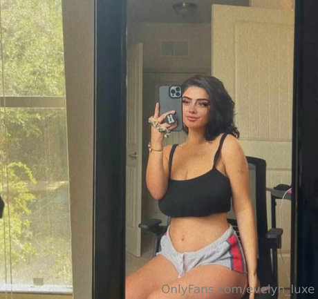 evelyn luxe free pornstar pics