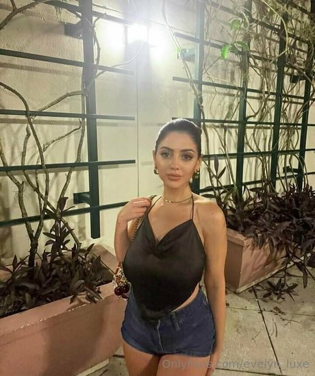 evelyn luxe model sex pics