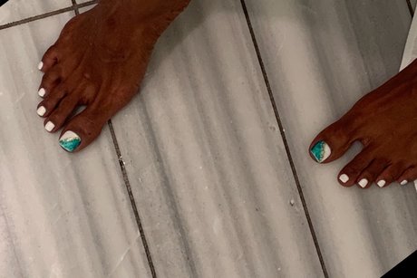 Empress Tee nice model pics