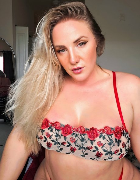 fantasysnextdoorvip high quality actress pics