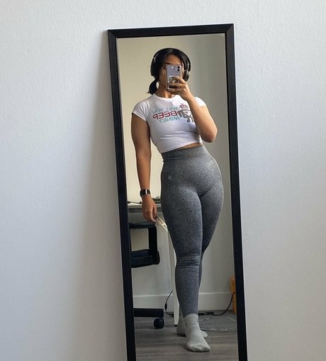 Fwoingus star sexy picture