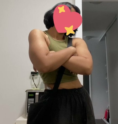 Fwoingus beautiful model img