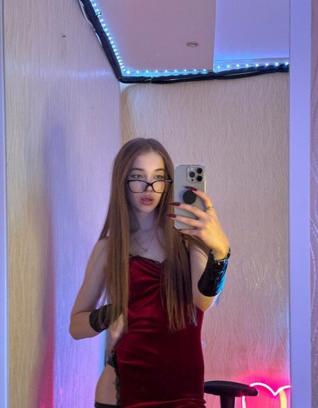 Yglichh model pornographic pictures