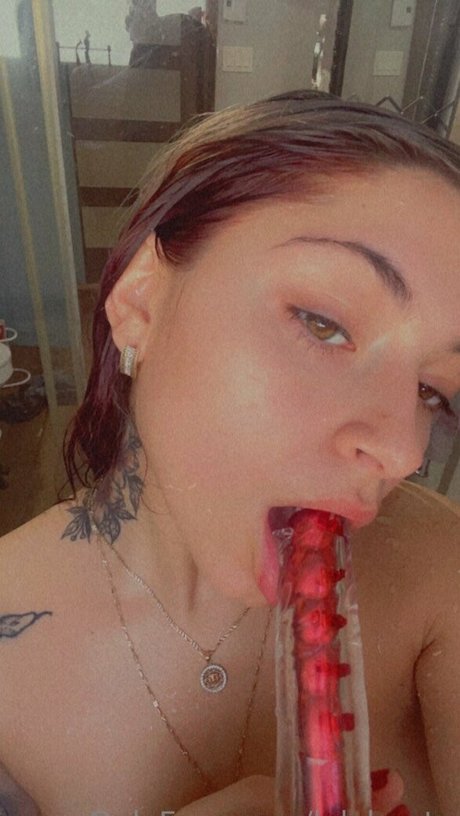 lylybooty sex pornstar archive