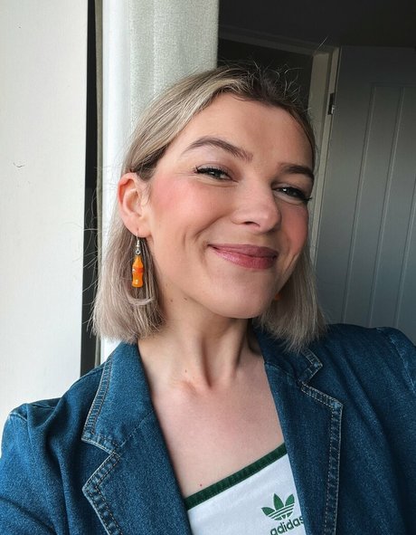 Emmalition perfect pornstar photos