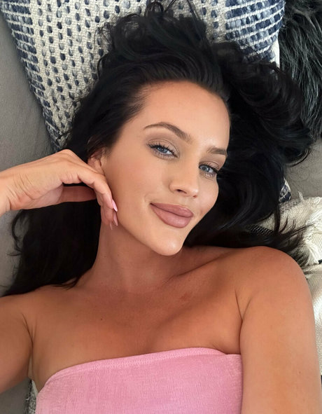 Ines Basic sexy pornstar picture