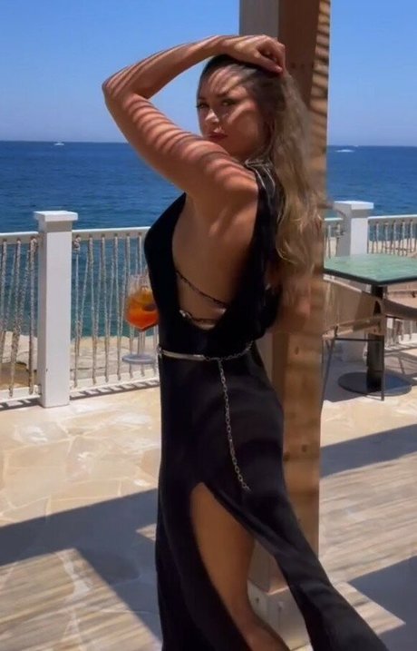 Ella Anastasiou pretty actress picture