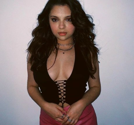 Cree Cicchino star top pics