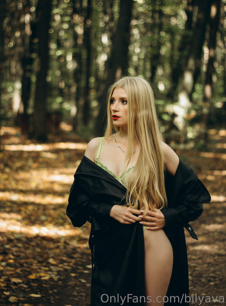 Bilyavamusic model beautiful pics