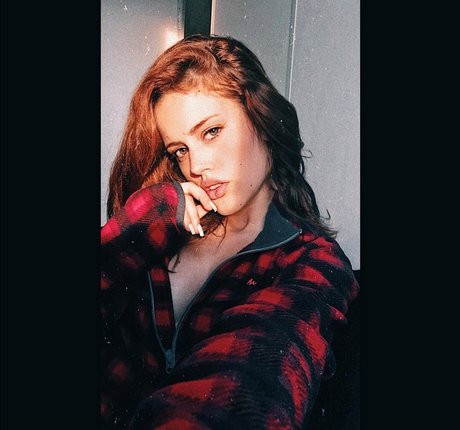 Melanie Ott nude pornstar gallery