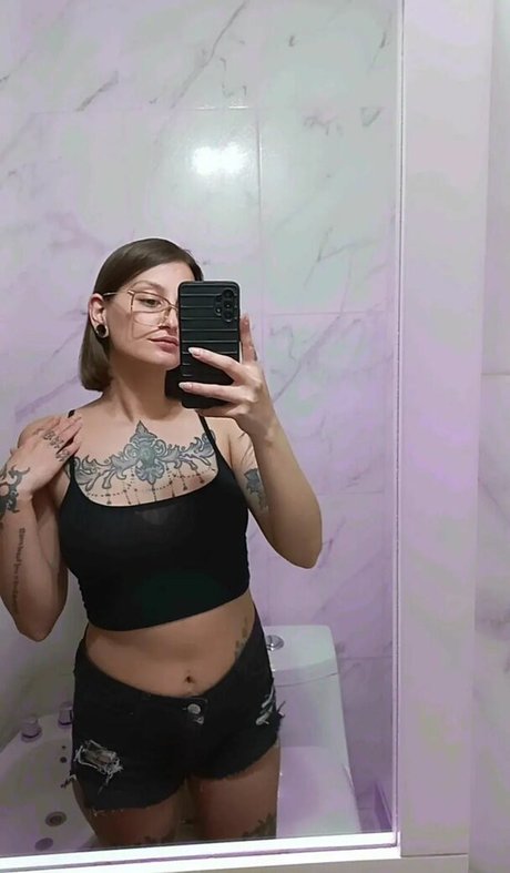 Mikeylin_ star top pic