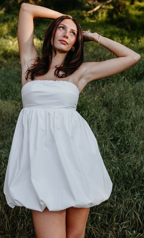 Kennedy Cullum star erotic photos