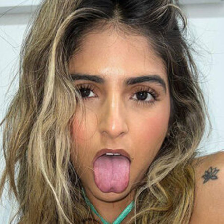 Kim Rampersad star nude galleries