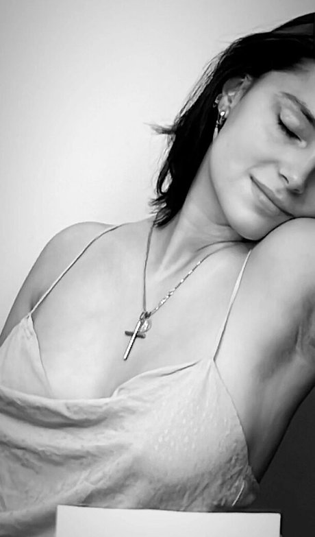 Inde Navarette hd actress photo