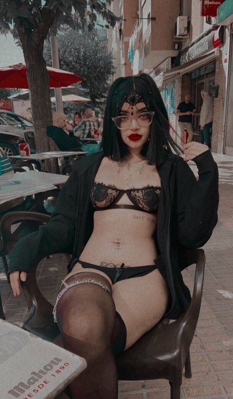 kiirmy model beautiful pics