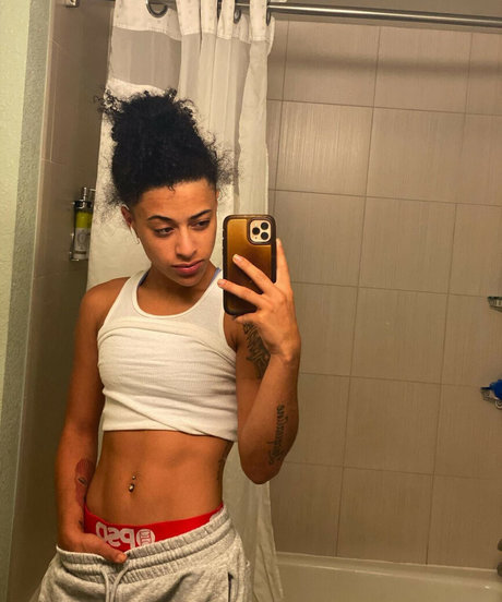 Treasure Osiria pornstar art image