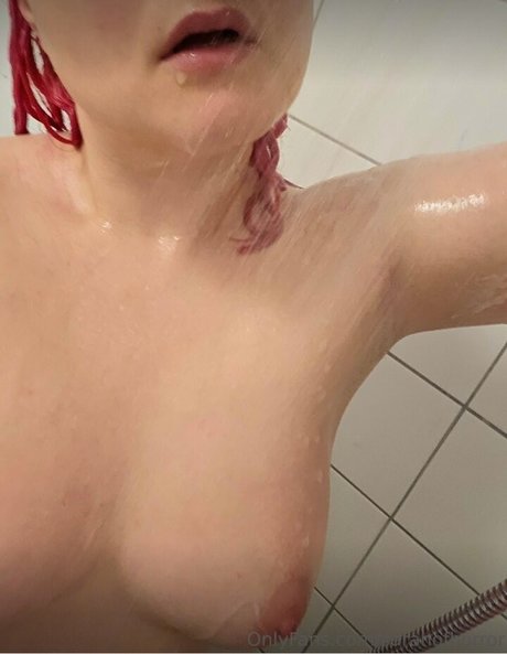 SarahofHorror pornstar free img