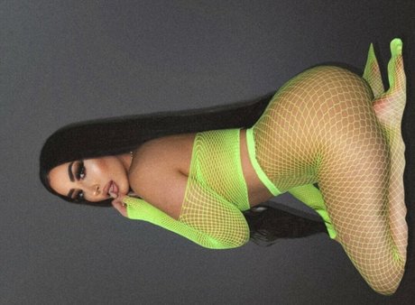 inescatarina porn model galleries