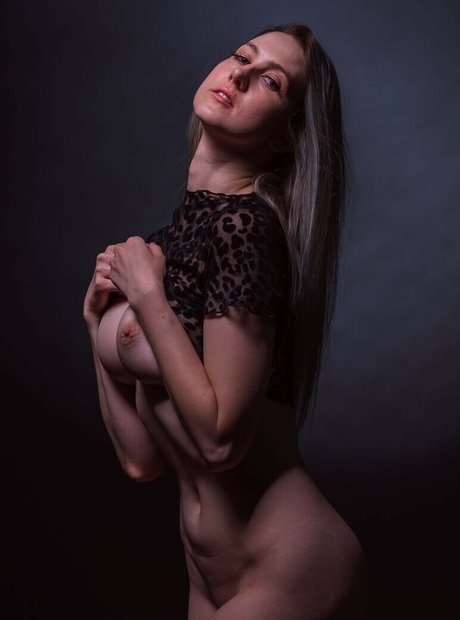 Monika Pazusinski erotic pornstar archive