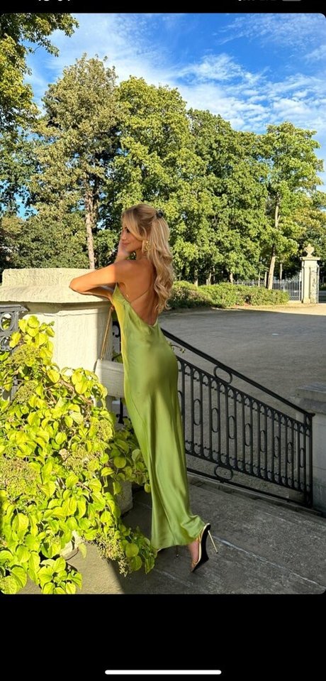 Golesstan26 art model pic