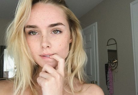 Alice Kristiansen hot pornstar images