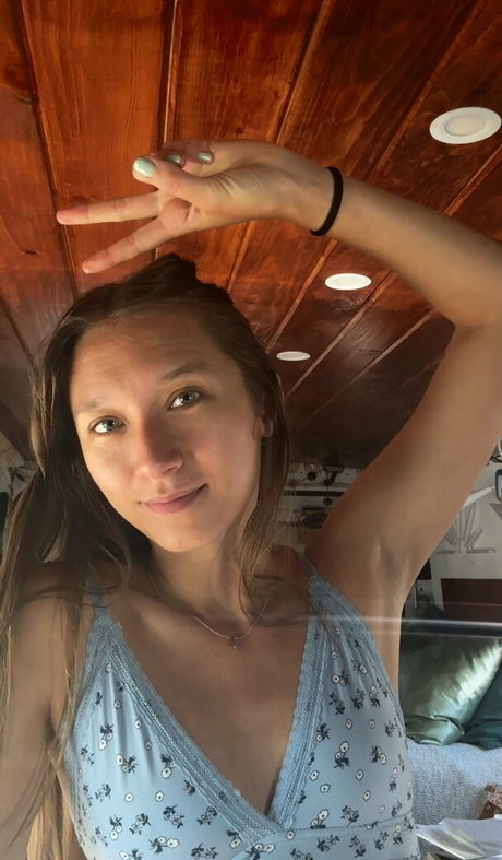 Nikita Crump free pornstar image