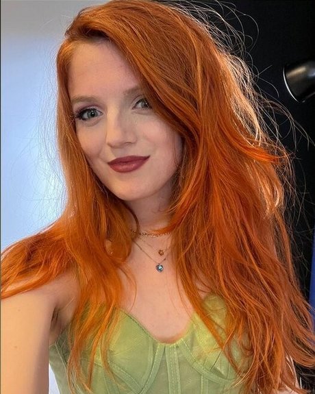 Saarlive model nude gallery