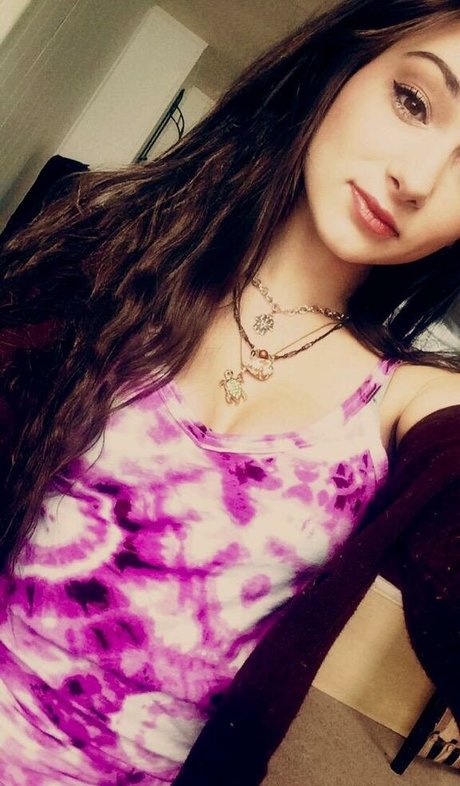 Emma Lilly Profile pic