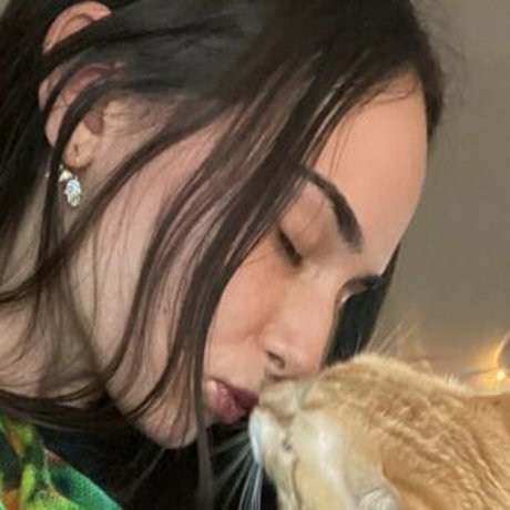 Emma Lilly high quality star photo