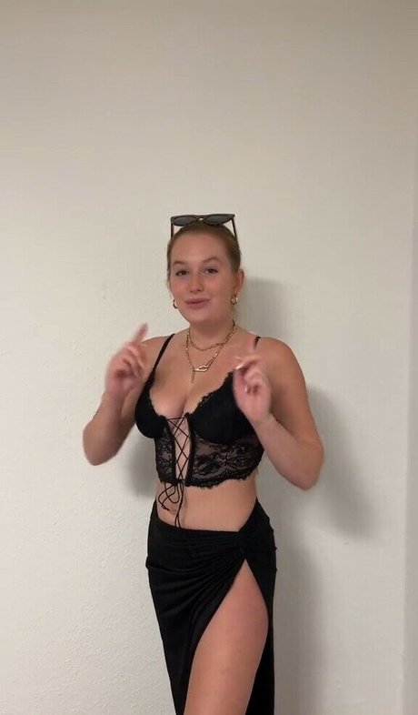 kajamooodtt pornstar naked pictures