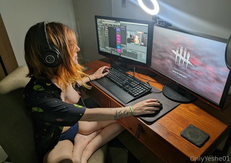 Amanda Atkinson nudes model pics