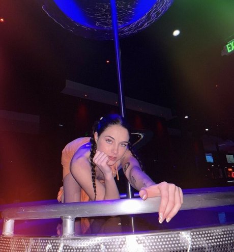 sthrnbellexo naked pornstar gallery